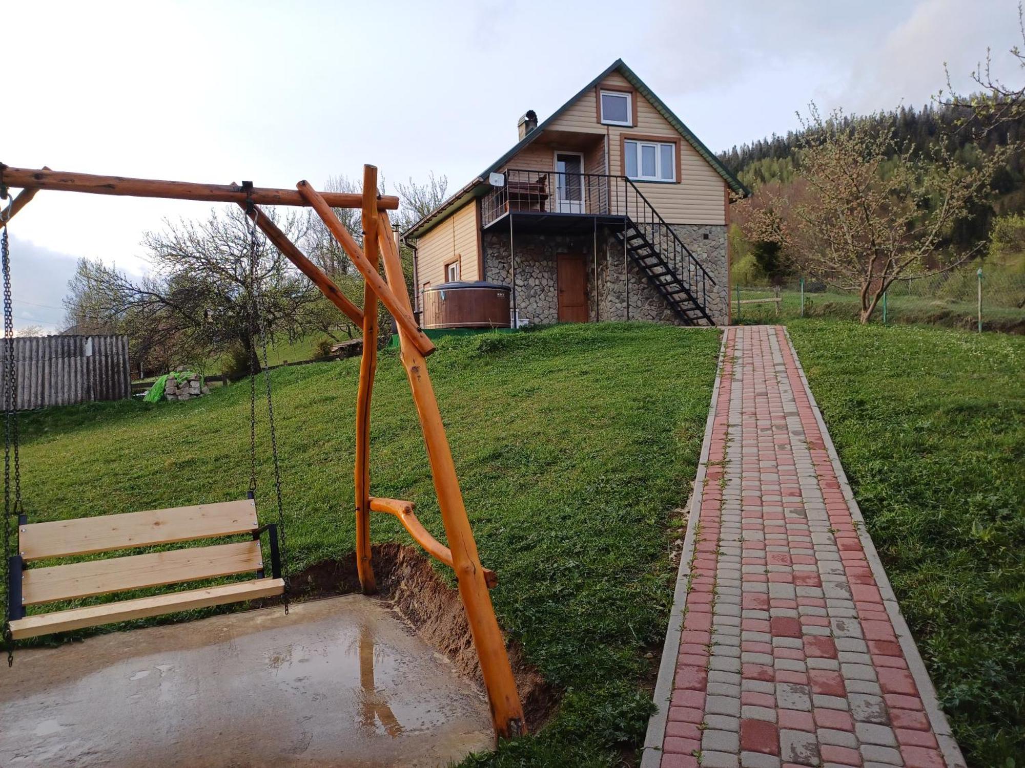 Cottage Panorama Karpat Volosyanka  Buitenkant foto